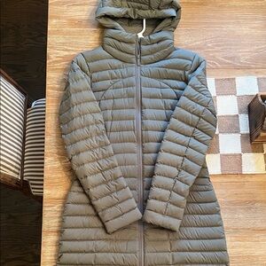 lululemon athletica Women's Puffer Jacket - Gray